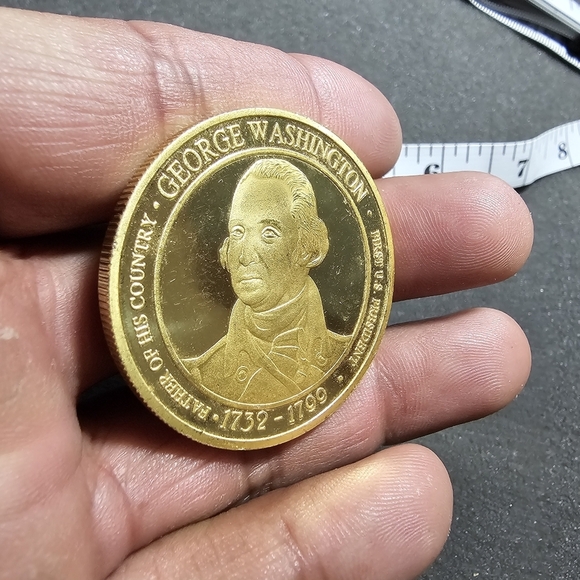 George Washington 1732-1799 First U.S Pressident Commemorative Coin Token gokd t - Picture 2 of 11